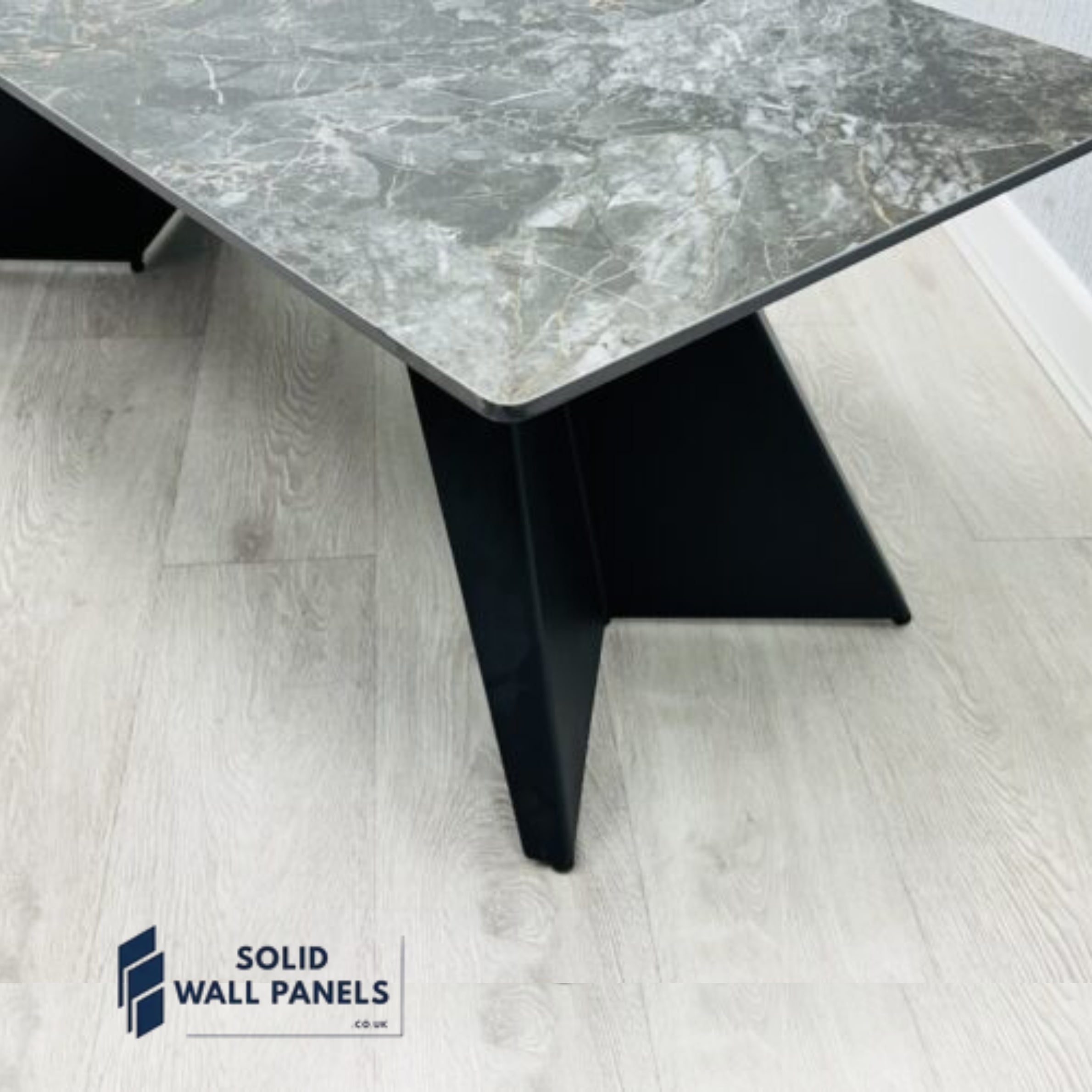 Chicago Extending Ceramic Dining Table – Available in Cream & Gold, Black & Gold