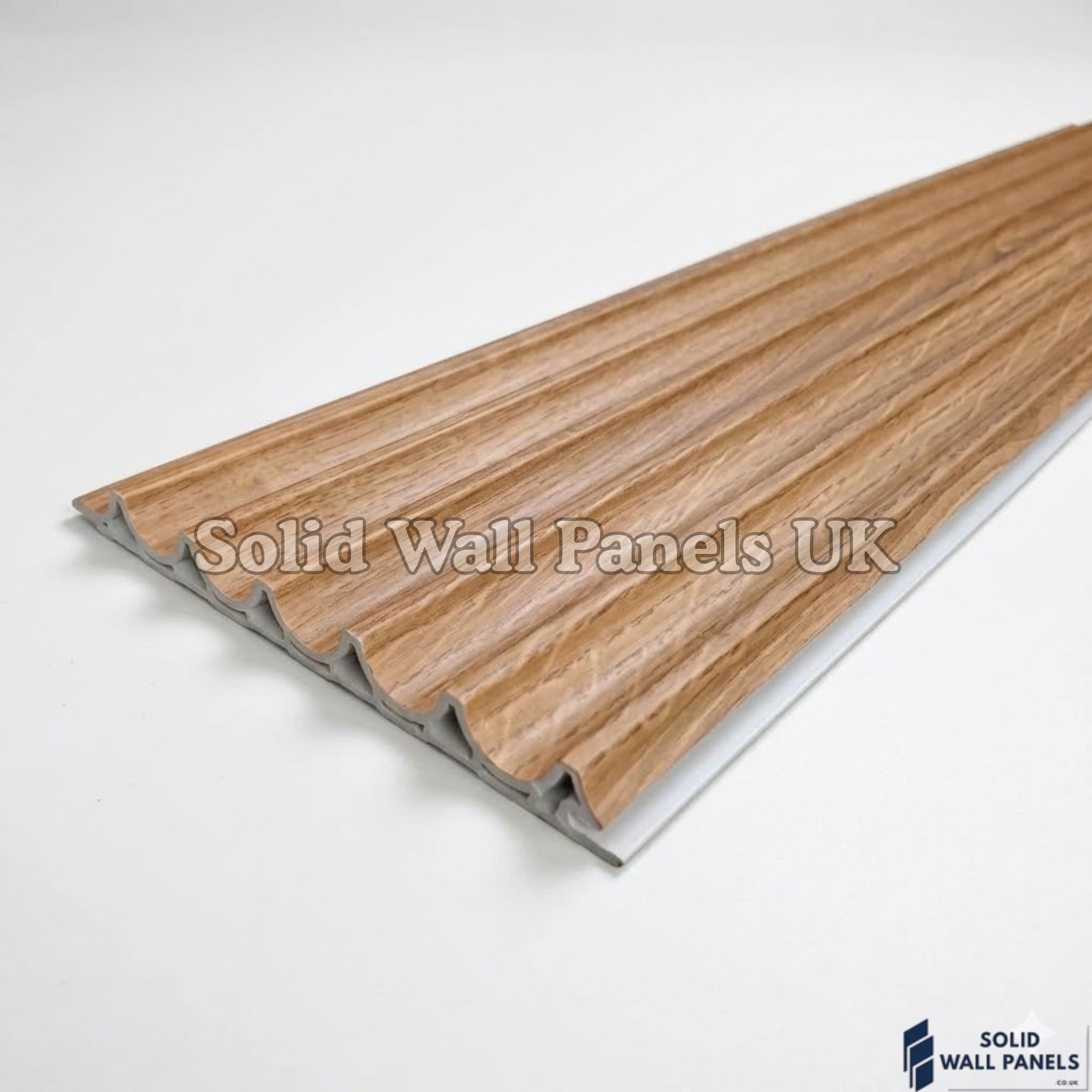 Light Oak Wave Style WPC Wall Panels – Modern Waterproof Wood Effect Cladding | Solid Wall Panels UK