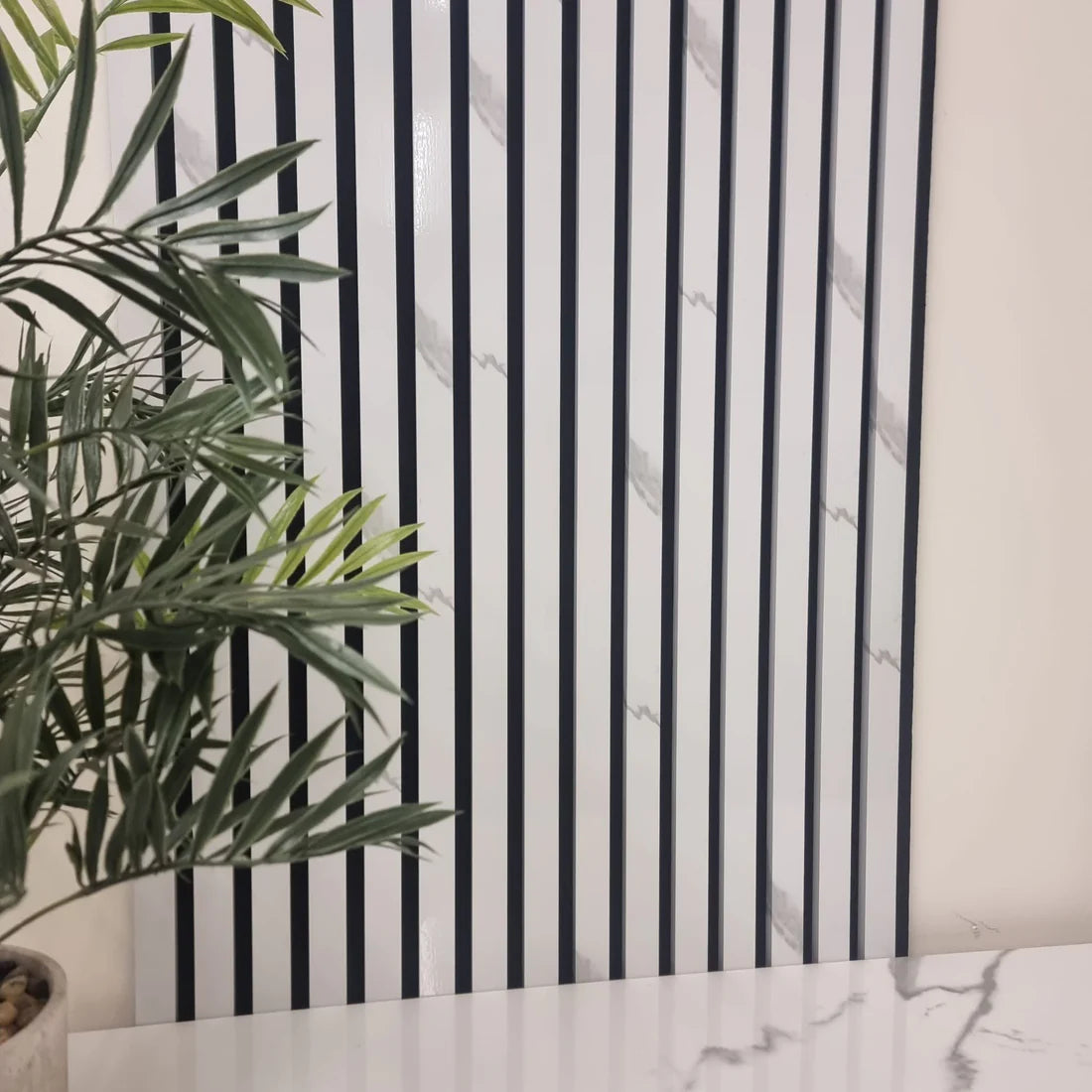 Acoustic Slatted Wall Panel – White Marble | Stylish, Durable & Soundproof | Fast UK Delivery
