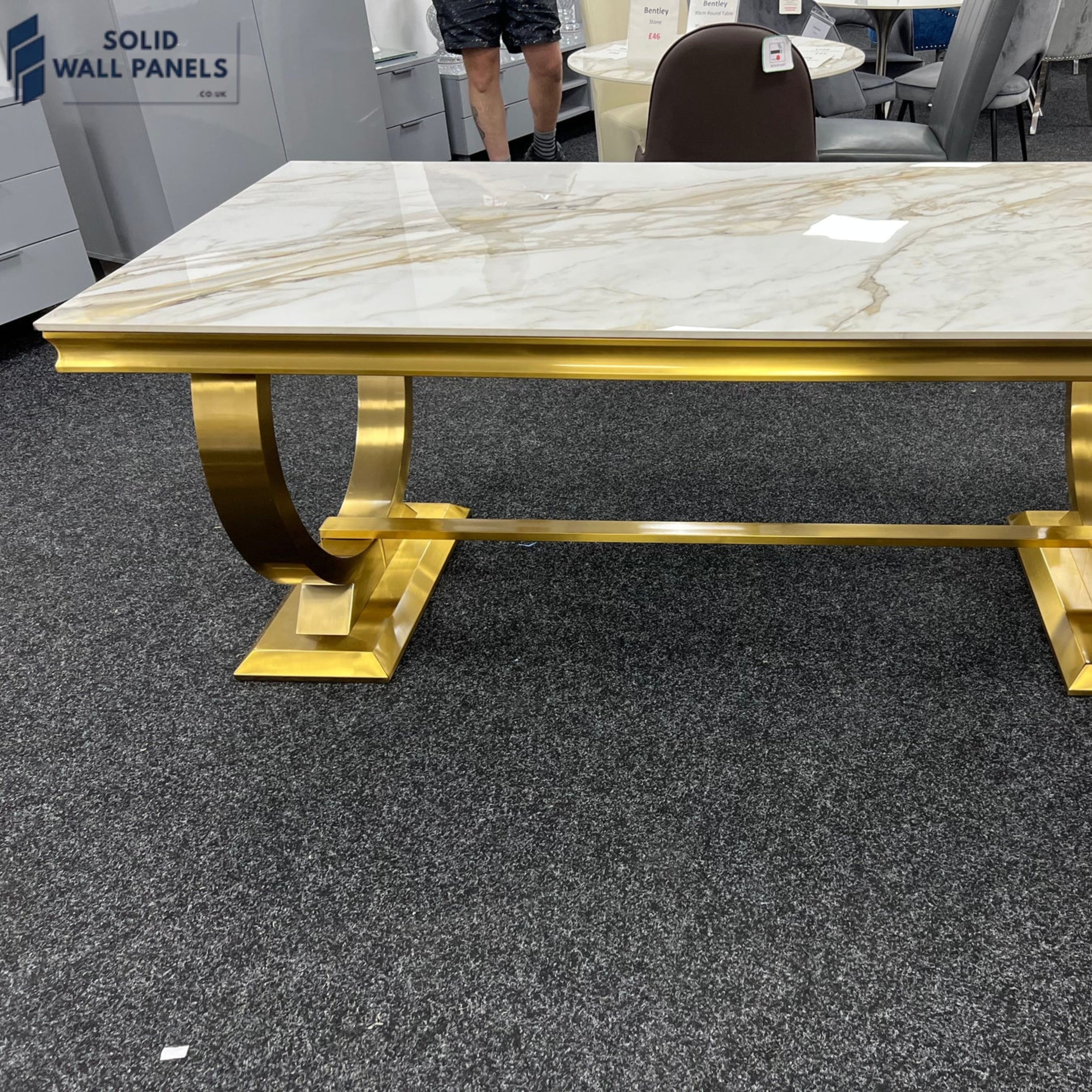 Arianna Kata Gold & White Marble Coffee Table – Luxury Circular Base | Modern Glam